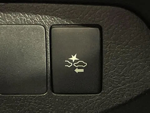 Toyota Yaris (Vitz)