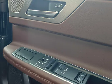 Jaguar XFL