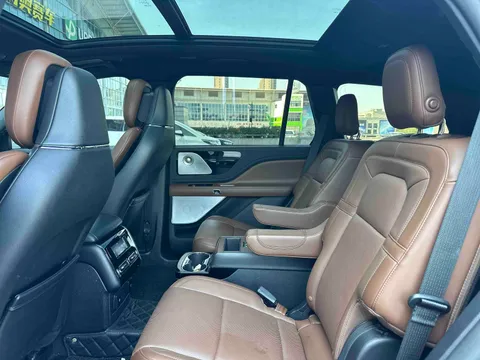Lincoln Aviator