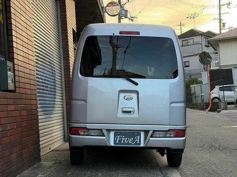 Daihatsu Hijet Cargo