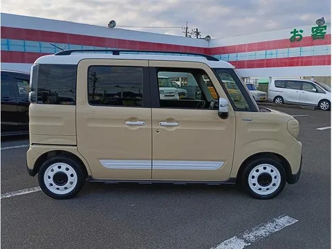 Suzuki Spacia Gear