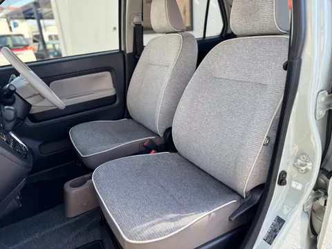 Daihatsu Mira Tocot
