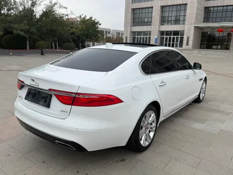 Jaguar XFL