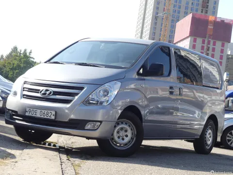 Hyundai Grand Starex