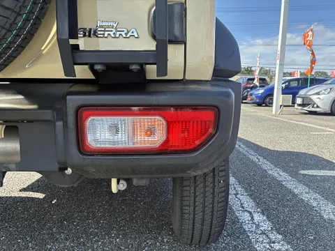 Suzuki Jimny Sierra