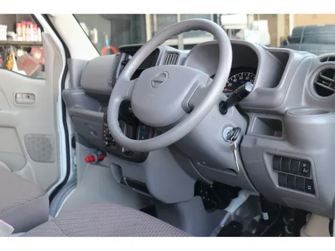Nissan Clipper