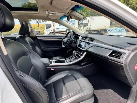 Geely Emgrand GL