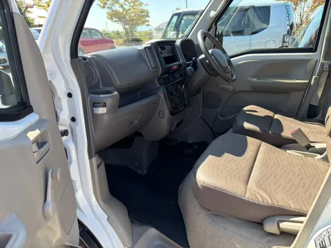 Mitsubishi Minicab Van