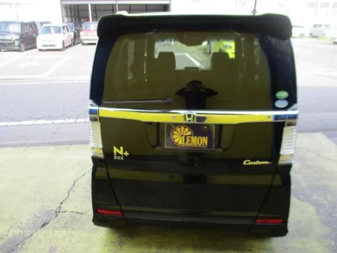 Honda N-BOX Plus Custom