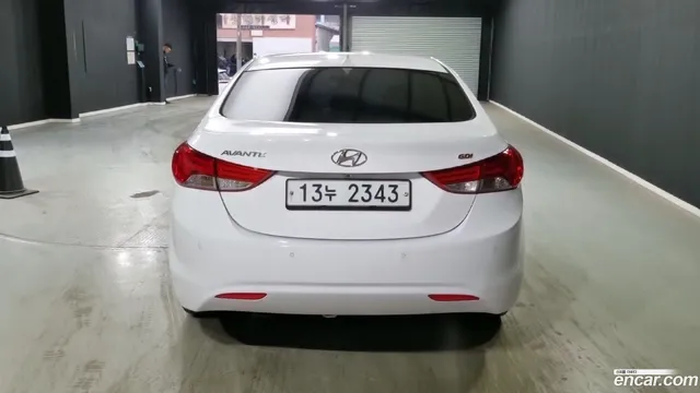 Hyundai Elantra (Avante)