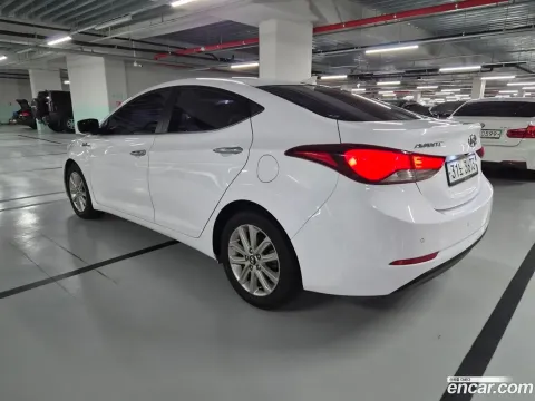 Hyundai Elantra (Avante)