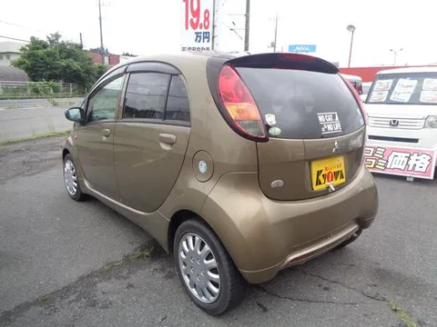 Mitsubishi I