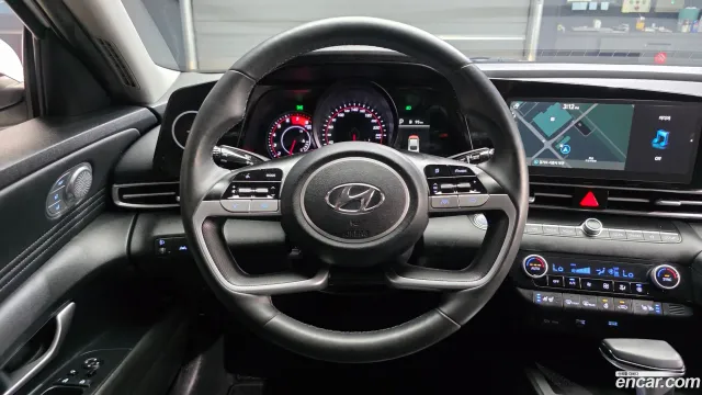Hyundai Elantra (Avante)