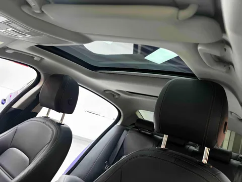 Jaguar XEL