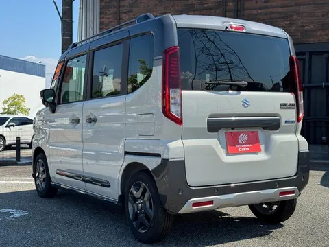 Suzuki Spacia Gear