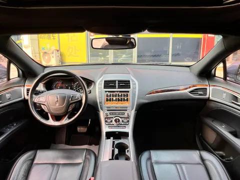 Lincoln MKZ