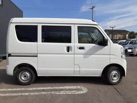 Nissan Clipper