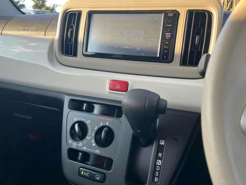 Daihatsu Mira Tocot