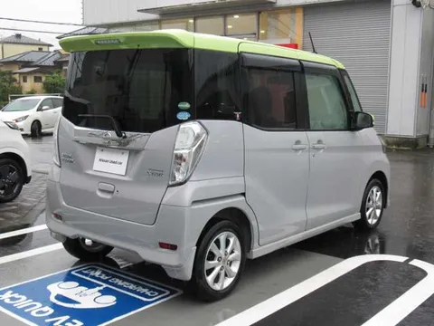 Nissan Dayz Roox