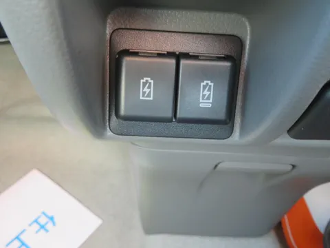 Mitsubishi Minicab Van