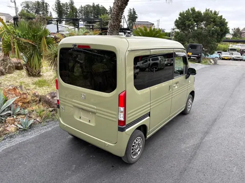 Honda N-VAN Plus Style