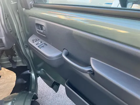 Mitsubishi Minicab Truck