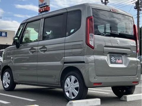 Suzuki Spacia