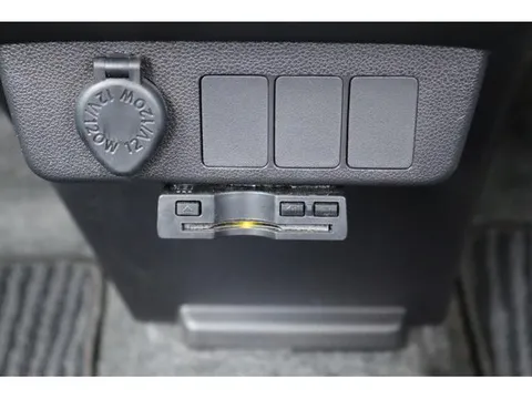 Daihatsu Mira Tocot