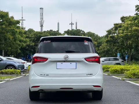 Buick GL6