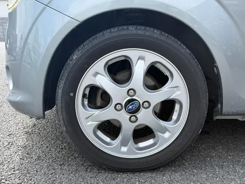 Subaru R1
