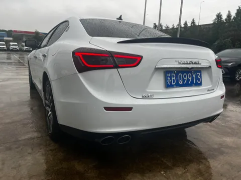 Maserati Ghibli