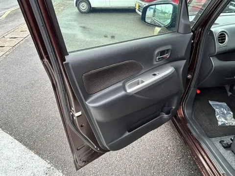 Mitsubishi eK Space Custom