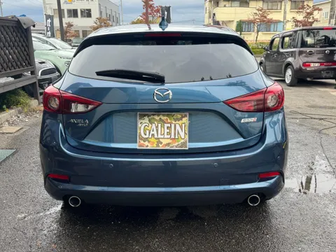Mazda Axela Sport
