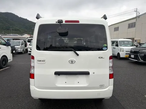 Toyota TownAce Van