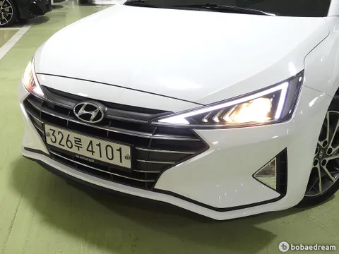 Hyundai Elantra (Avante)
