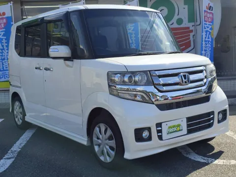 Honda N-BOX Custom