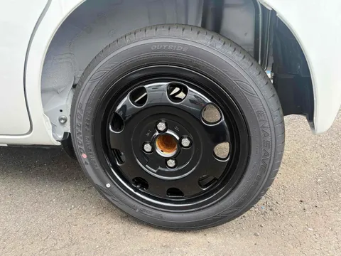 Suzuki Spacia Base