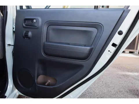 Daihatsu Mira Tocot