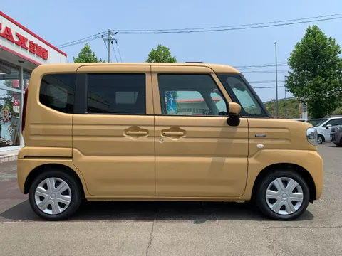 Suzuki Spacia