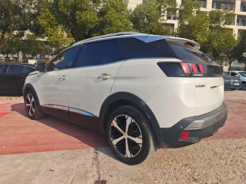 Peugeot 4008