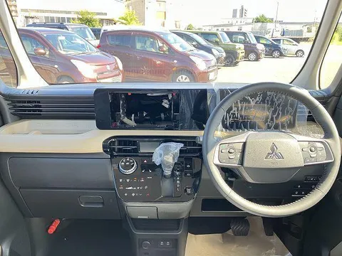 Mitsubishi Delica Mini