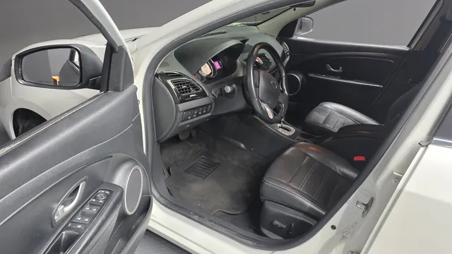 Renault SM3