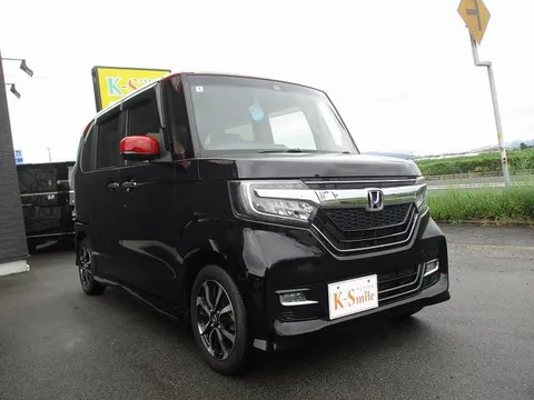 Honda N-BOX Custom