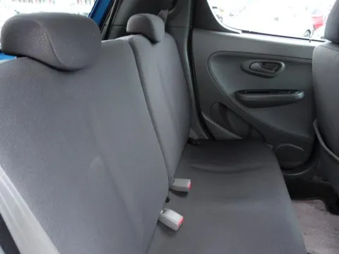 Subaru R2