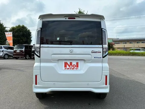 Suzuki Spacia Custom