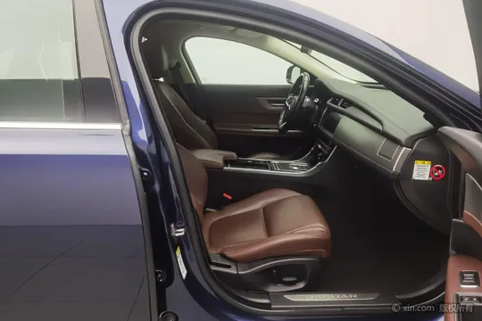 Jaguar XFL
