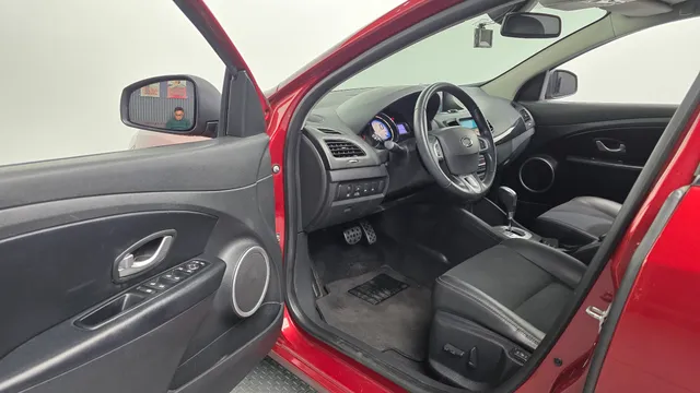 Renault SM3