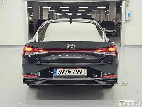 Hyundai Elantra (Avante)