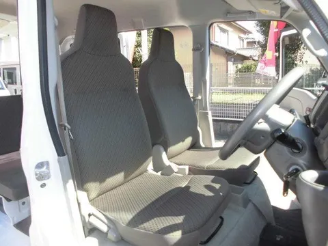 Mitsubishi Minicab Van