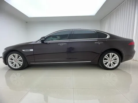 Jaguar XFL